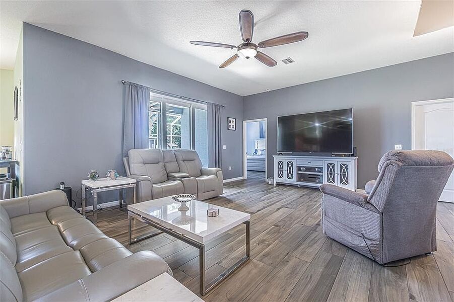 #XXXXhtmlcaption1821760