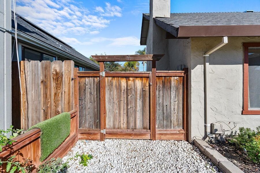 #XXXXhtmlcaption1822010