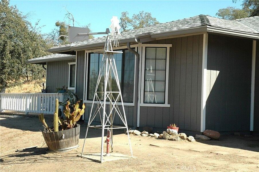 #XXXXhtmlcaption1823384