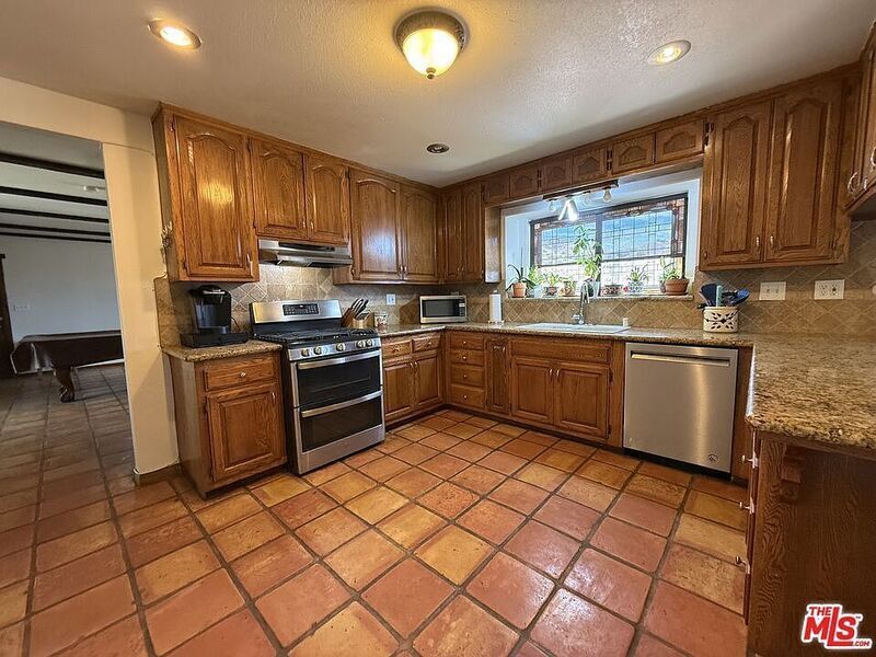 #XXXXhtmlcaption1823590