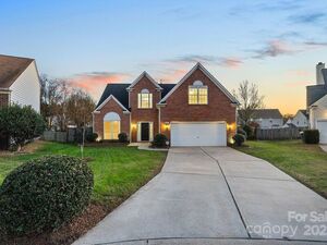 photo 1 of 8937 Coppermine Ln, Charlotte, NC 28269