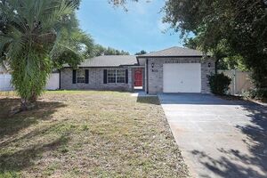 photo 1 of 811 Superior St, Deltona, FL 32725