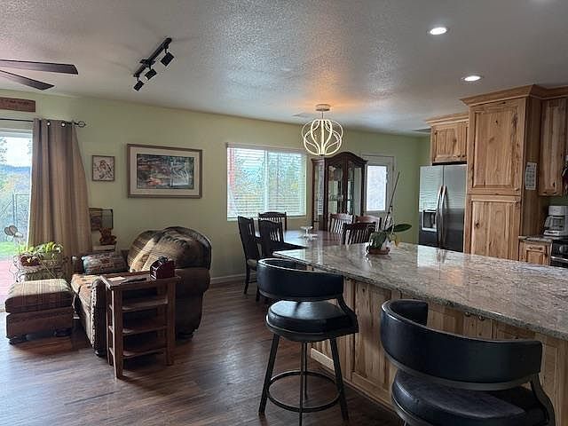 #XXXXhtmlcaption1833120