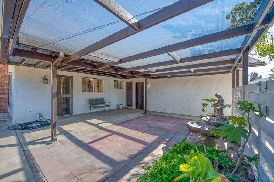 #XXXXhtmlcaption1833750