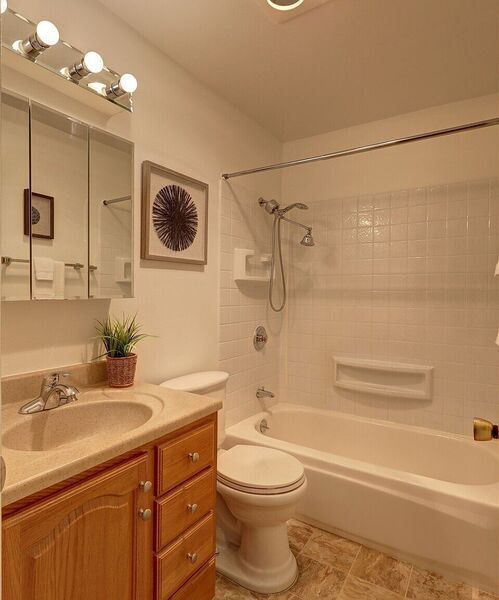 #XXXXhtmlcaption1835895