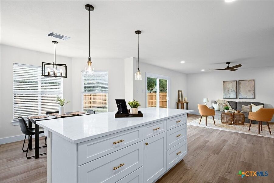 #XXXXhtmlcaption1839883