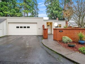 photo 1 of 16520 SW Monaco Ln, King City, OR 97224