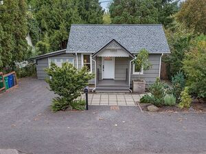 photo 1 of 8116 SW 46th Ave, Portland, OR 97219