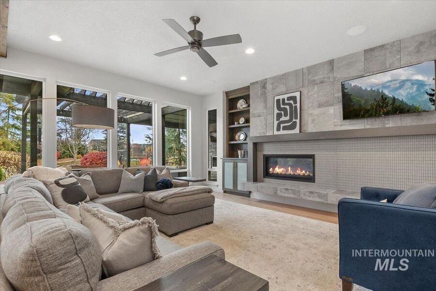 #XXXXhtmlcaption1840992