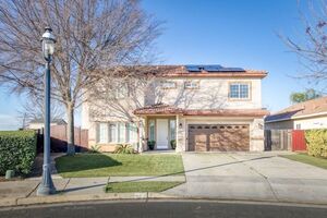 photo 1 of 169 Rosewood Ave, Sanger, CA 93657