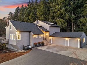 photo 1 of 5911 SW Briar Patch Ln, Wilsonville, OR 97070