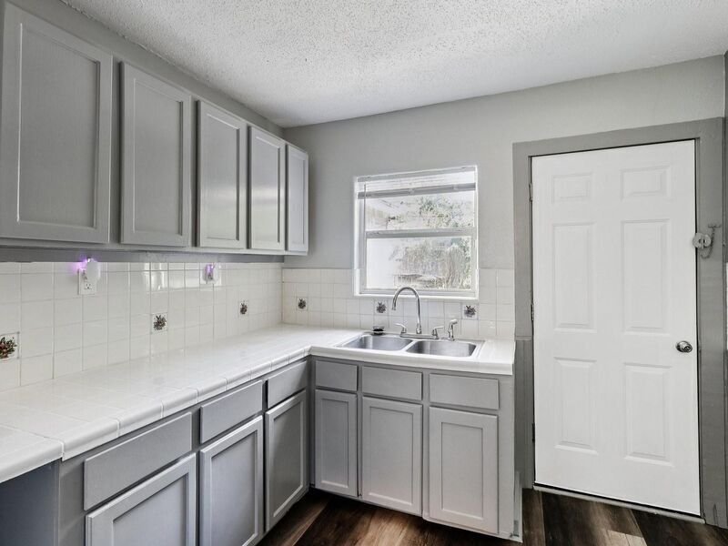 #XXXXhtmlcaption1848887