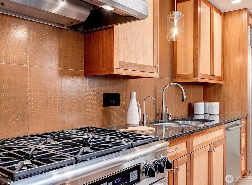 #XXXXhtmlcaption1850289