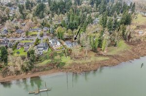 photo 1 of 5557 River St, West Linn, OR 97068