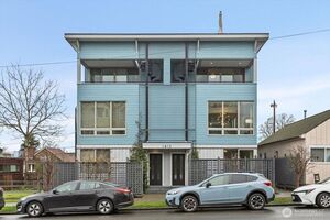photo 1 of 1612 California Avenue SW #B, Seattle, WA 98116