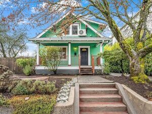 photo 1 of 5025 NE 24th Ave, Portland, OR 97211