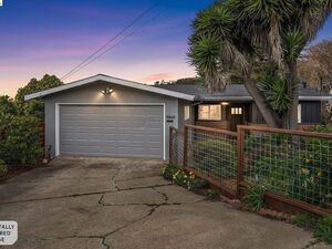 photo 1 of 5845 Bernhard Ave, Richmond, CA 94805