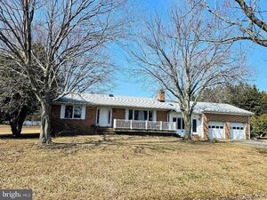 photo 1 of 1905 Bayside Dr, Chester, MD 21619