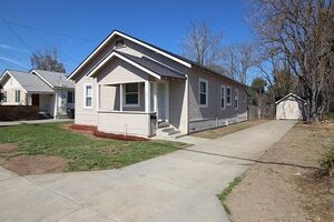 photo 1 of 90 Magnolia Ave, Lemoore, CA 93245