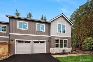 photo 1 of 9207 NE 175th Unit A, Bothell, WA 98011