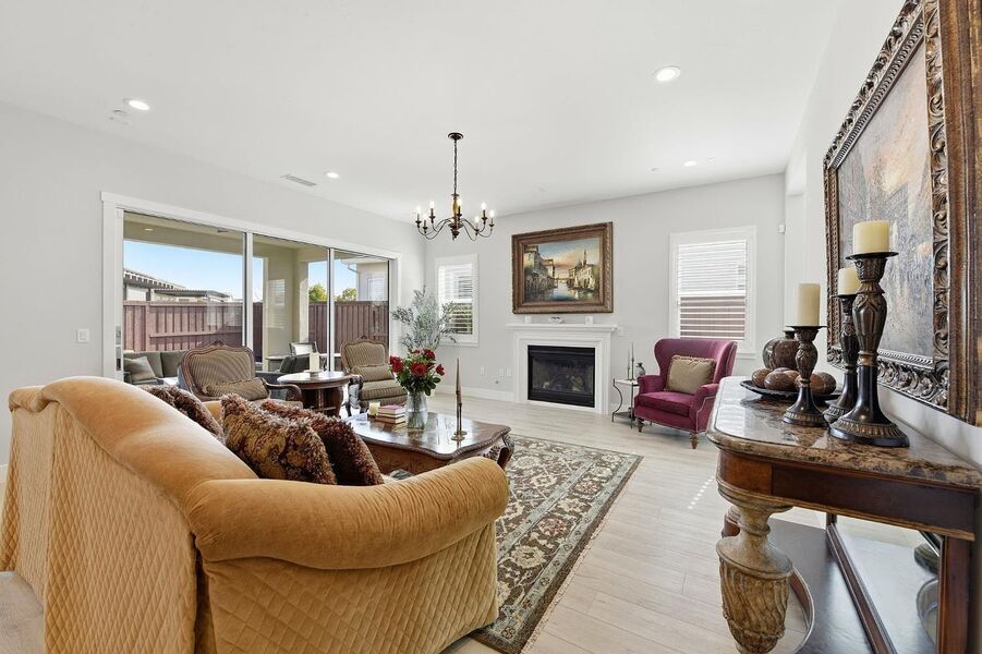 #XXXXhtmlcaption1860352