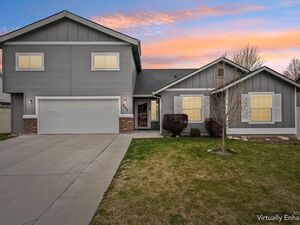 photo 1 of 950 N Pine Brook Way, Star, ID 83669