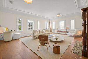 photo 1 of 320 S Kingsley Dr, Los Angeles, CA 90020