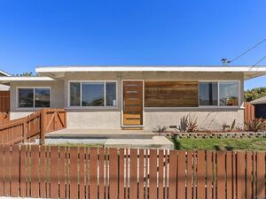 photo 1 of 3635 Tomahawk Ln, San Diego, CA 92117