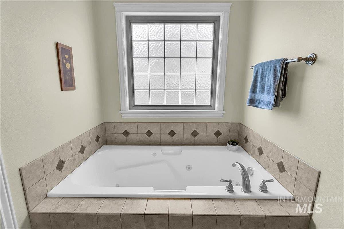 #XXXXhtmlcaption1865690