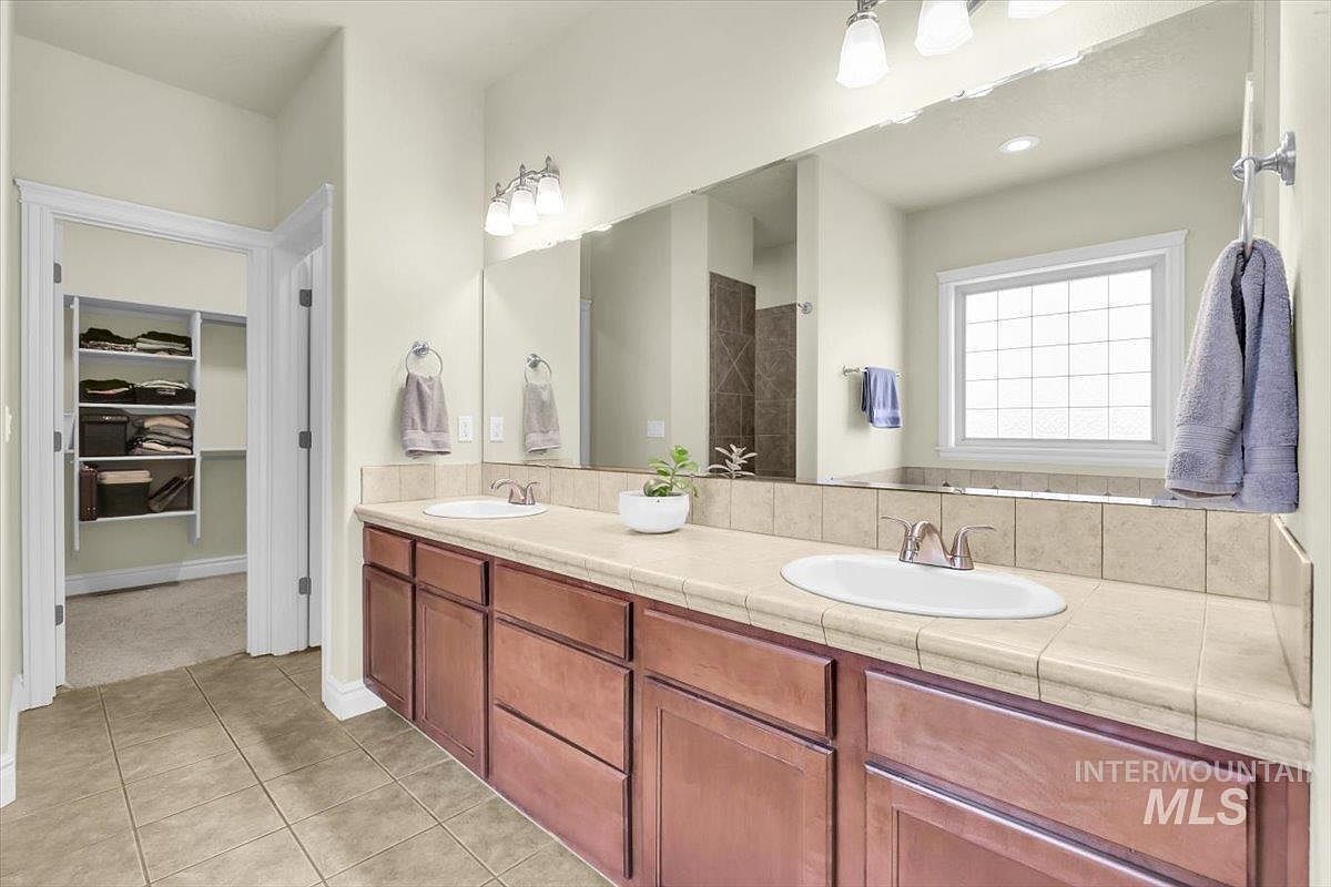 #XXXXhtmlcaption1865689