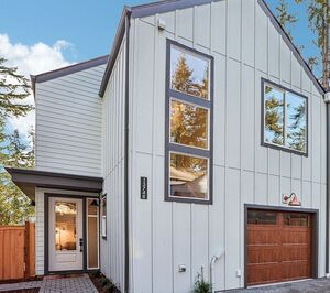 photo 1 of 13748 Stone Avenue N, Seattle, WA 98133