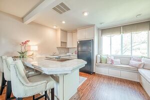 photo 1 of 5085 N Wishon Ave APT 40, Fresno, CA 93704