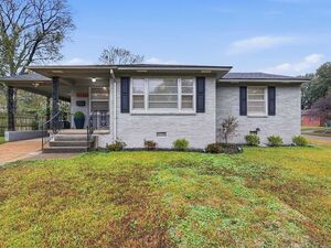 photo 1 of 5126 Sea Isle Rd, Memphis, TN 38117