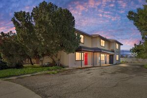 photo 1 of 1081 Stonegate Cove Dr, Porterville, CA 93257