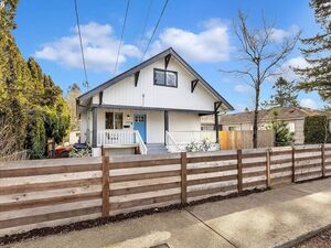 photo 1 of 6424 SE 57th Ave, Portland, OR 97206