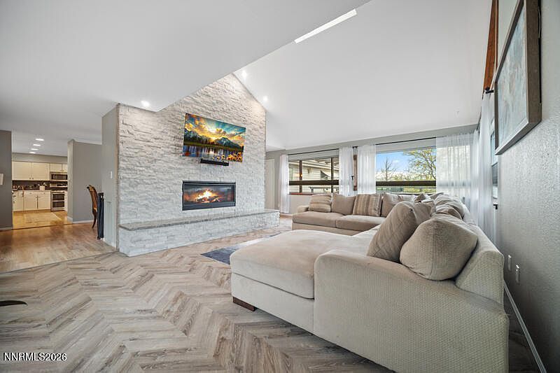 #XXXXhtmlcaption1871020