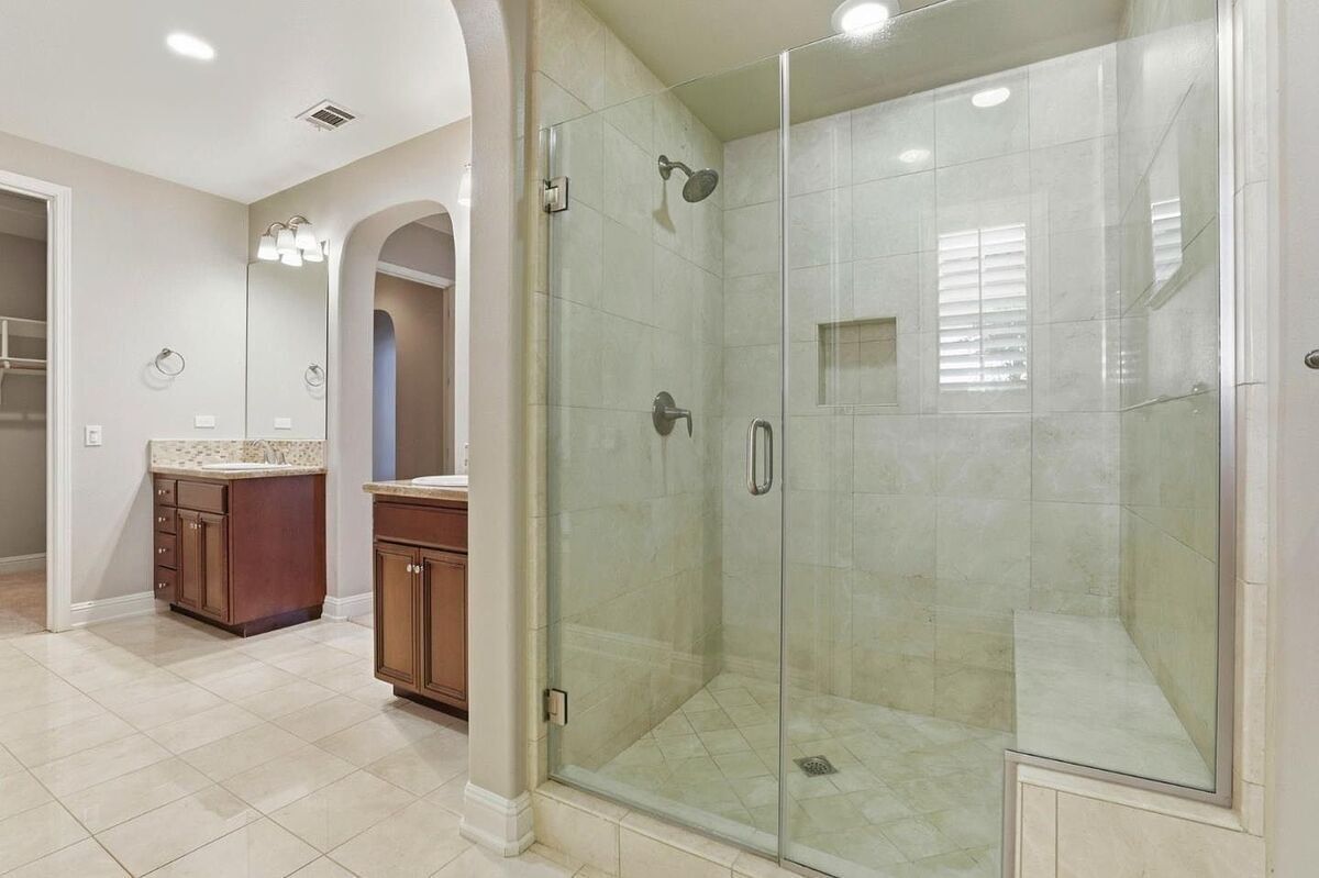 #XXXXhtmlcaption1875775