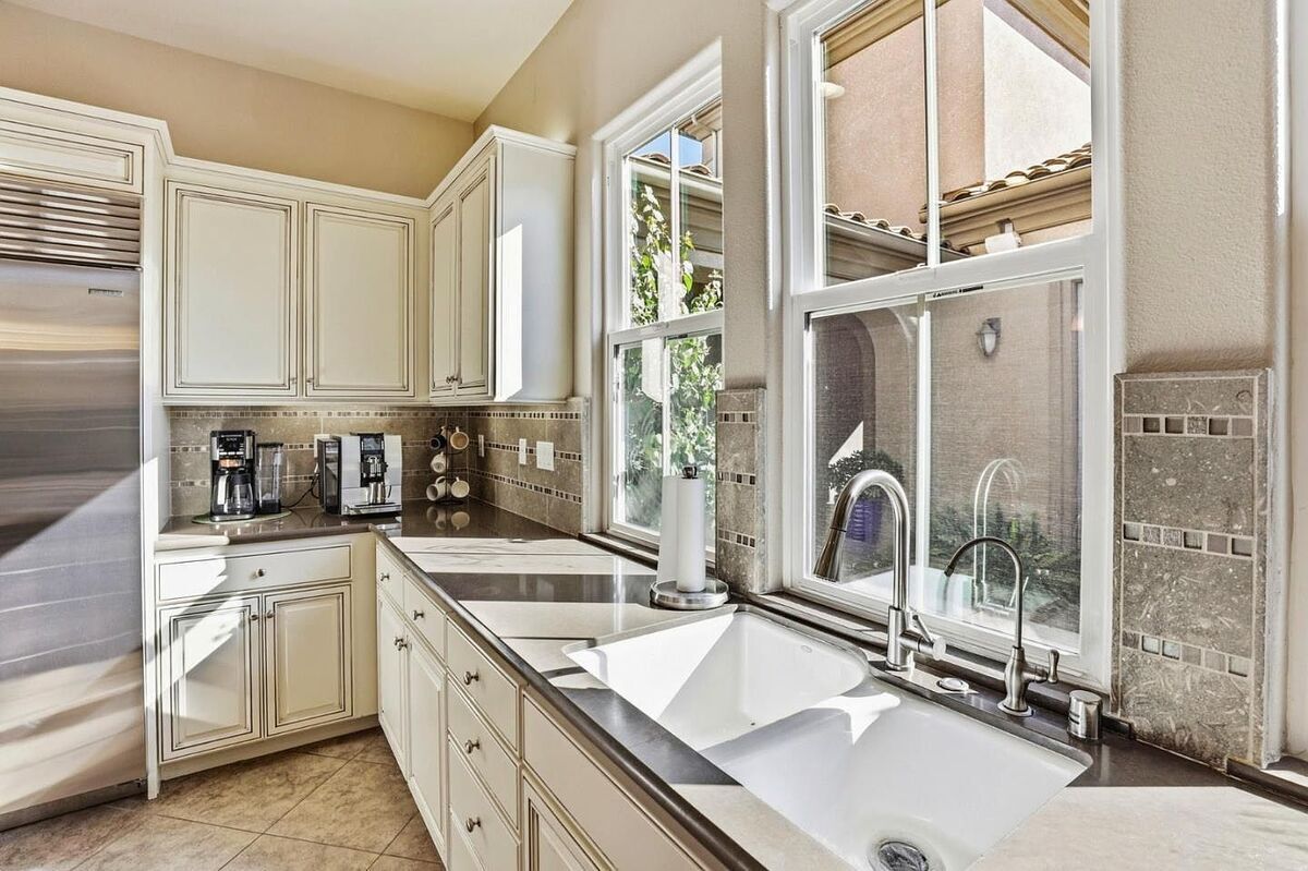 #XXXXhtmlcaption1875766