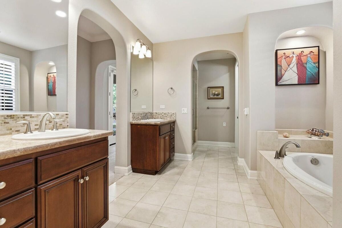 #XXXXhtmlcaption1875774