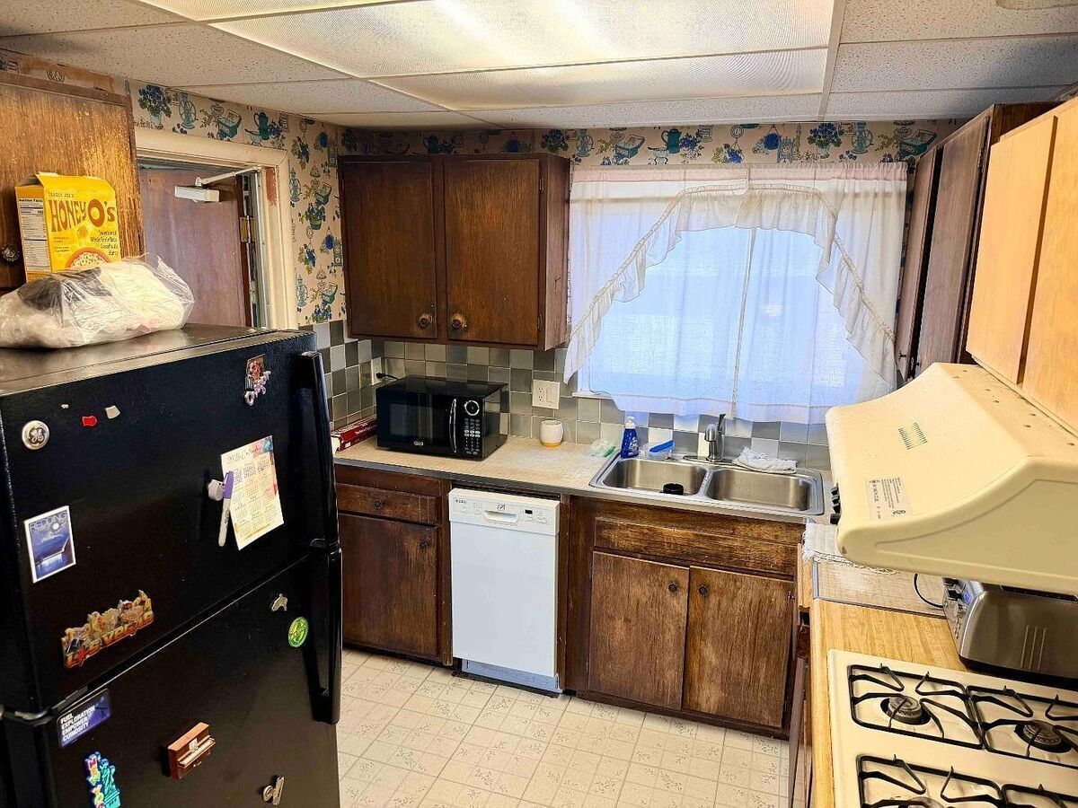 #XXXXhtmlcaption1875533