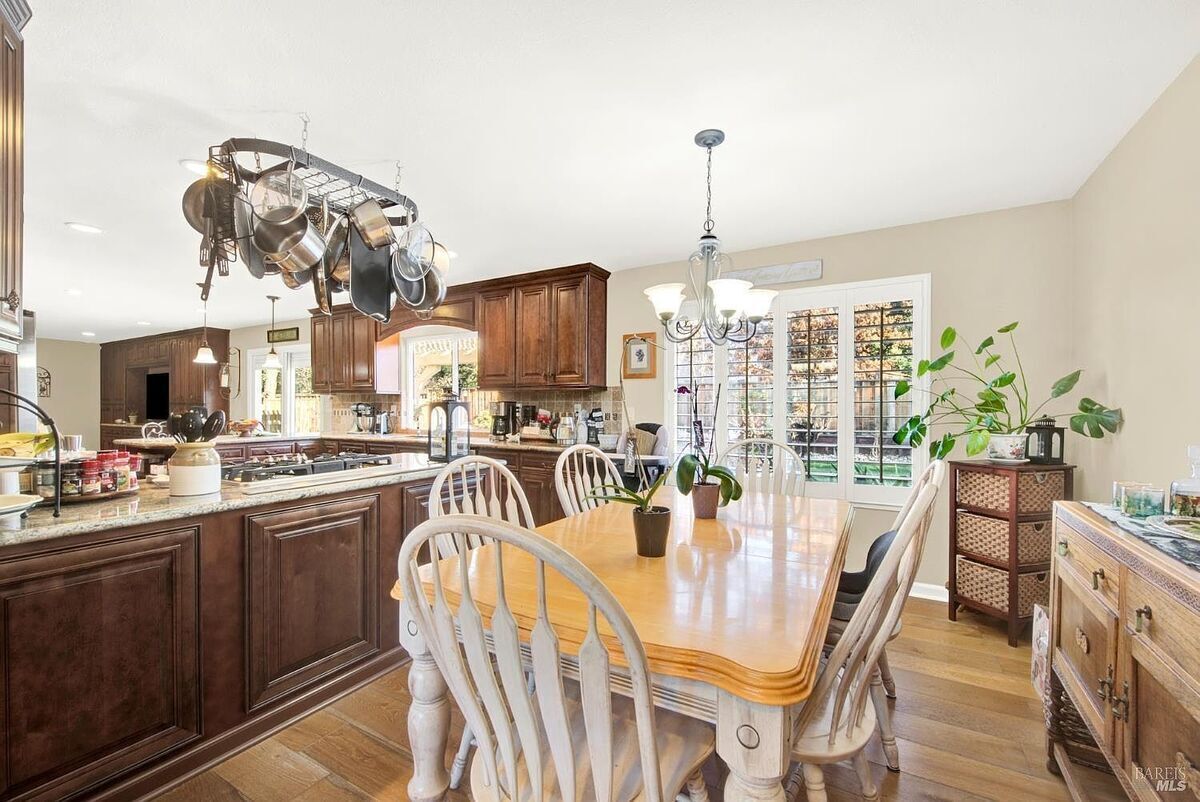 #XXXXhtmlcaption1876144