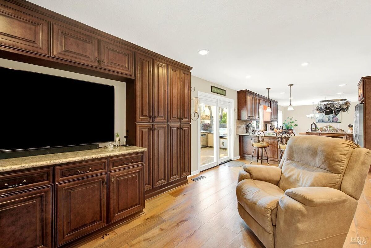 #XXXXhtmlcaption1876161