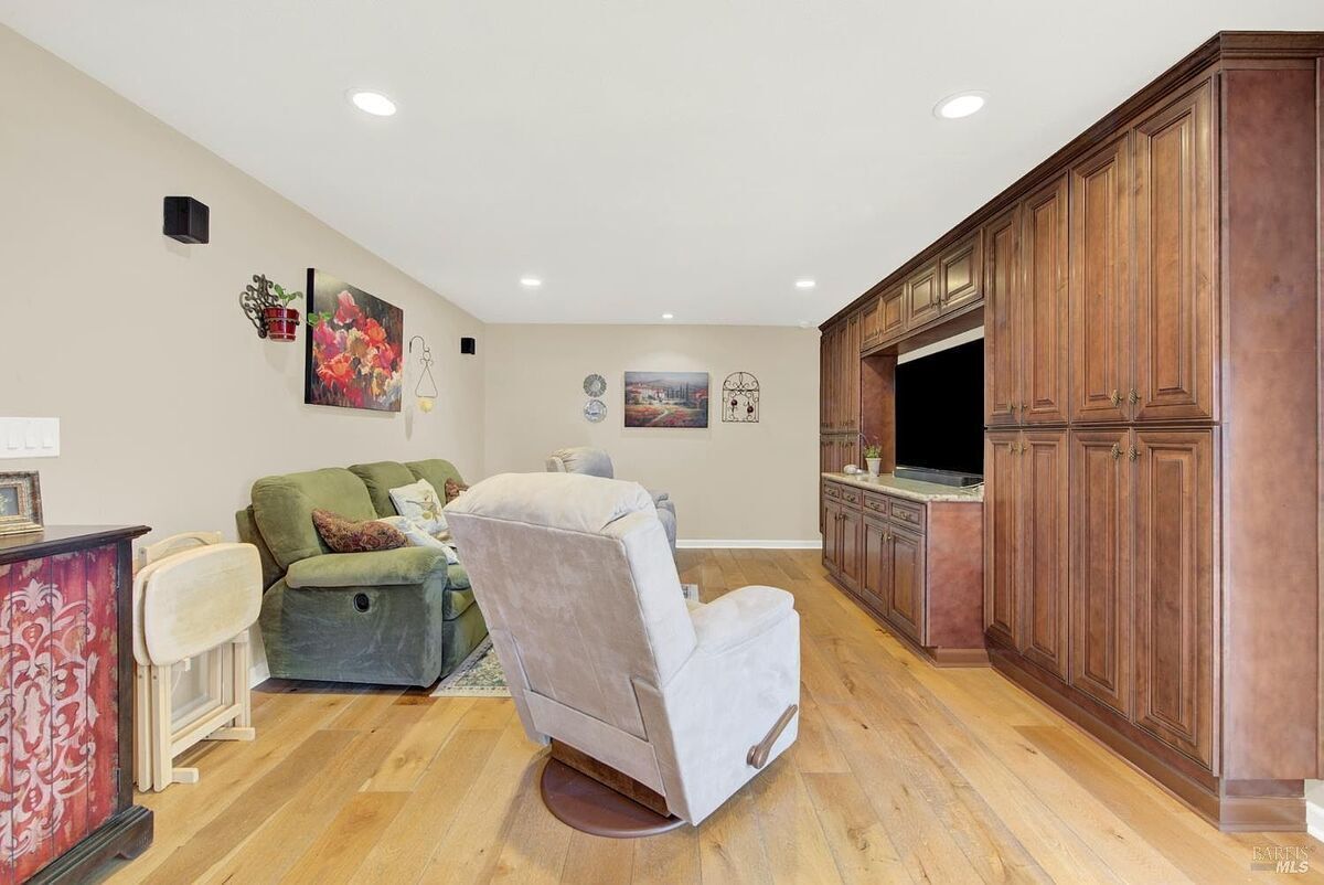 #XXXXhtmlcaption1876158