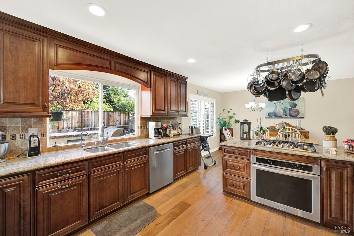 #XXXXhtmlcaption1876149