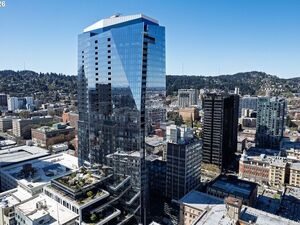 photo 1 of 550 SW 10th Ave #2303, Portland, OR 97205