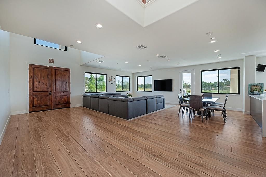 #XXXXhtmlcaption1876915