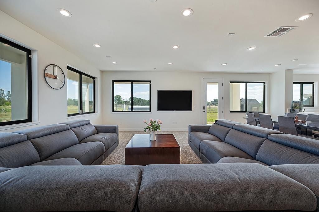 #XXXXhtmlcaption1876914