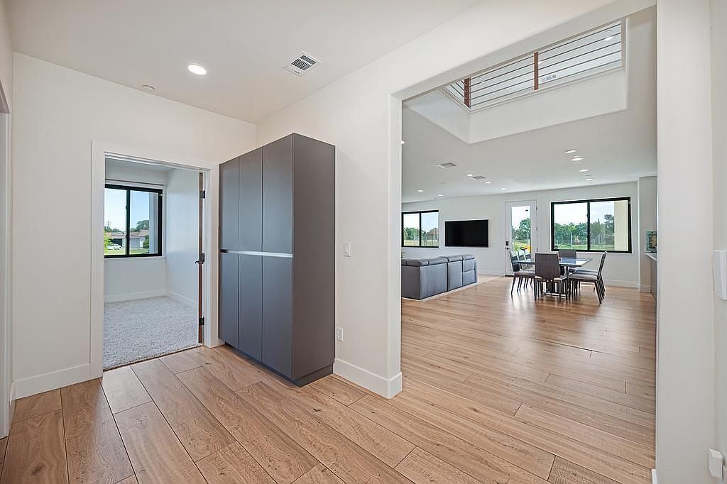 #XXXXhtmlcaption1876927