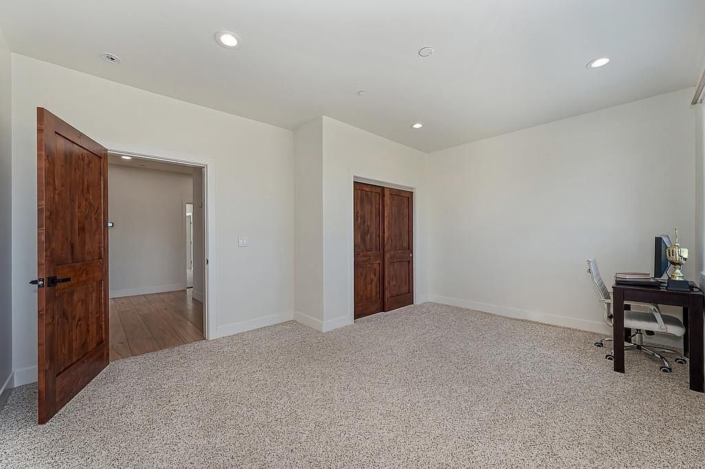 #XXXXhtmlcaption1876929