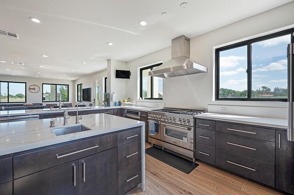 #XXXXhtmlcaption1876921